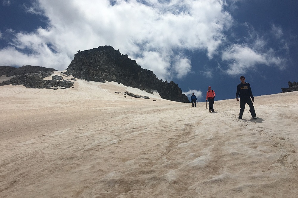 De todo ascensión guiada al aneto en verano en el Pirineo Aragonés | Guías de Torla Ordesa
